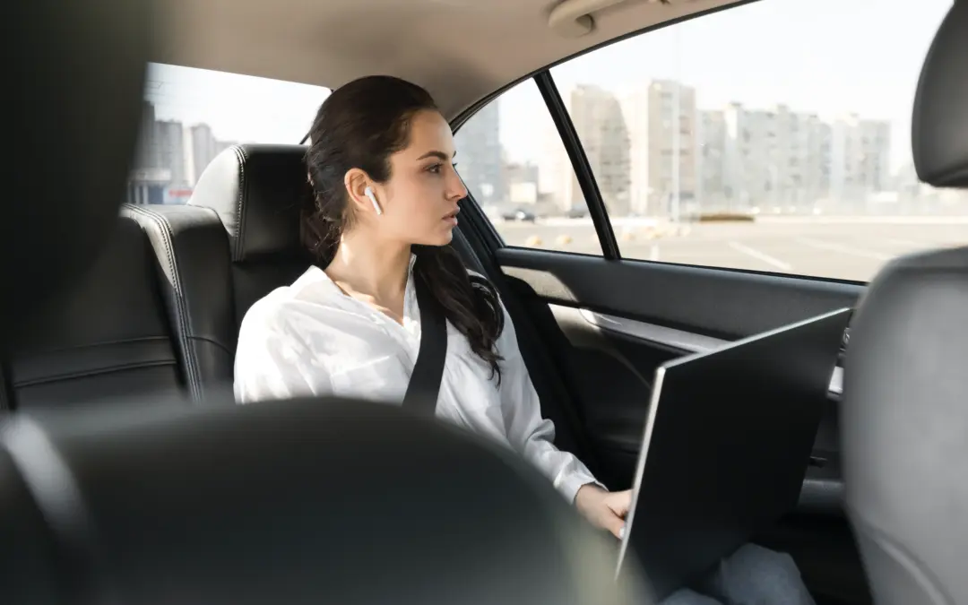 Taxi Tesla Barcelona para empresas: cero emisiones y máxima comodidad en tus traslados